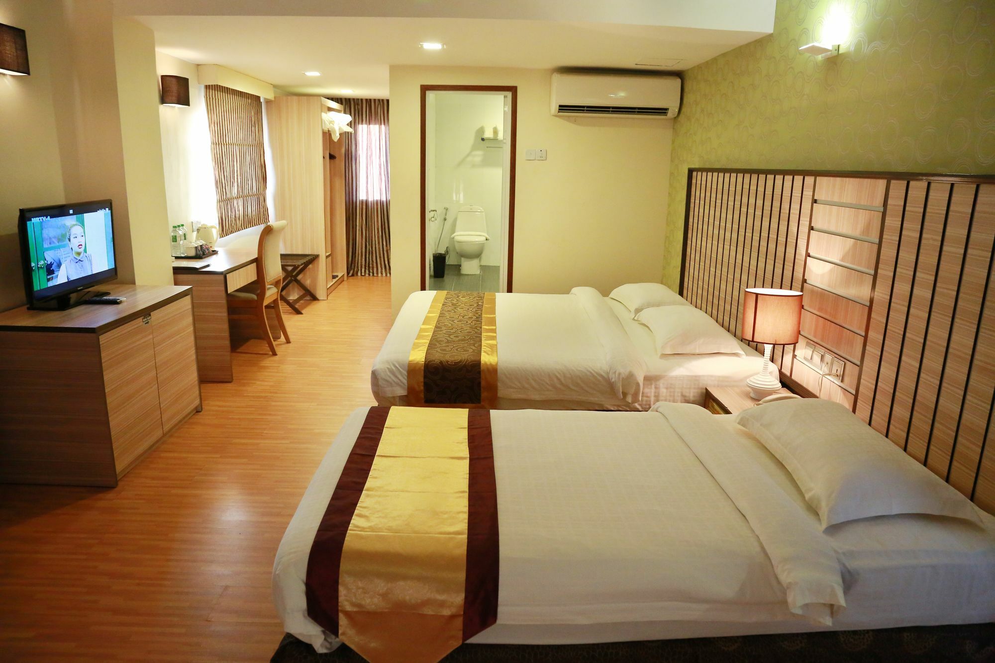 Uptown Hotel Yangon Exterior foto