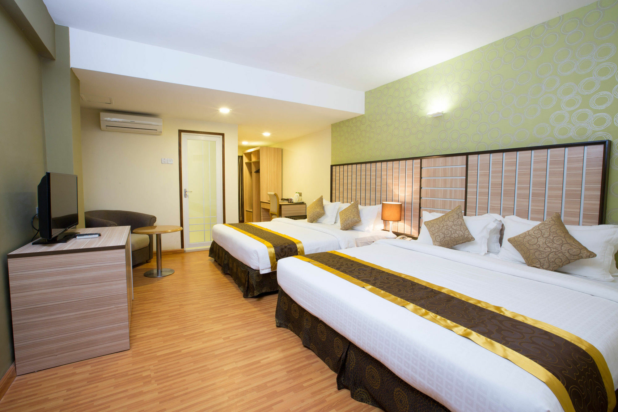 Uptown Hotel Yangon Exterior foto