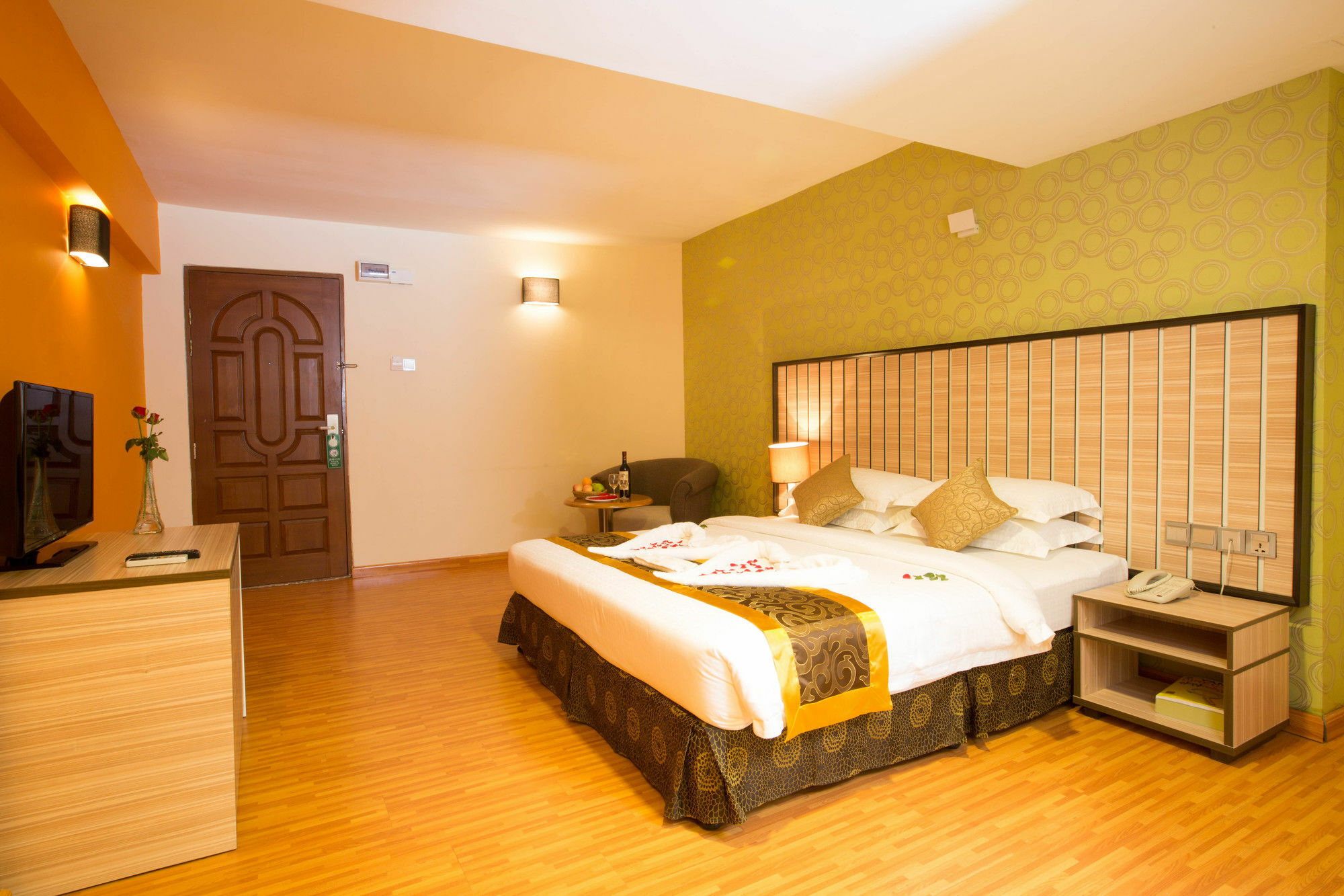 Uptown Hotel Yangon Exterior foto